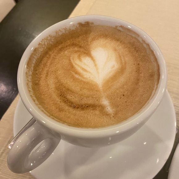 Meet your Posher, Nikki - Picture 1 of 1